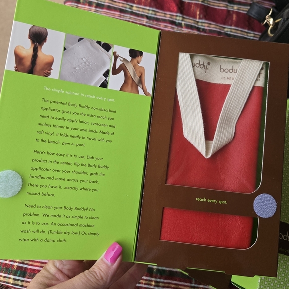 Body Buddy Lotion Applicator - Picture 5 of 7